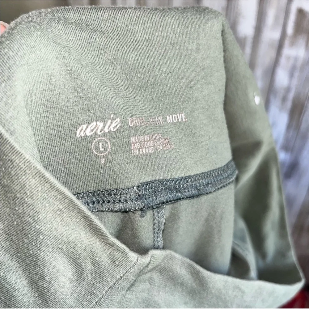 Aerie Olive Green Slit Side Leggings - Picture 4 of 4